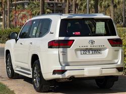 تۆیۆتا لاند کروزەر